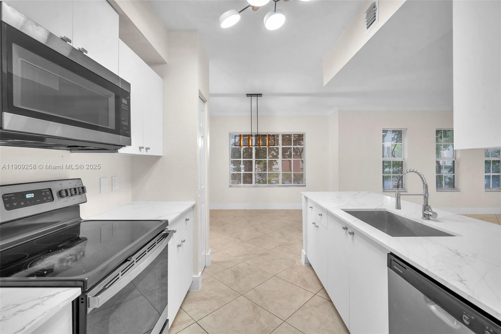 AVENTINE AT MIRAMAR CONDO - Residential Lease