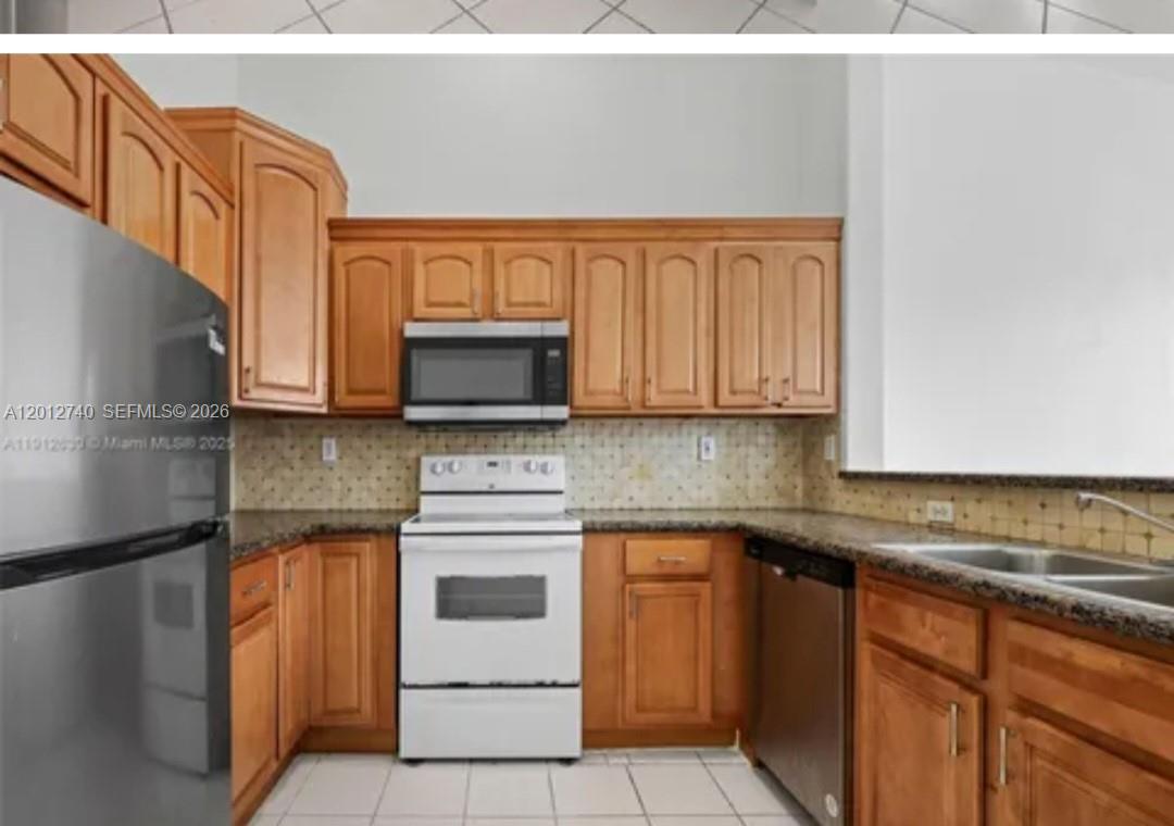 SHOMA CONDO AT KEYS COVE - Residential Lease