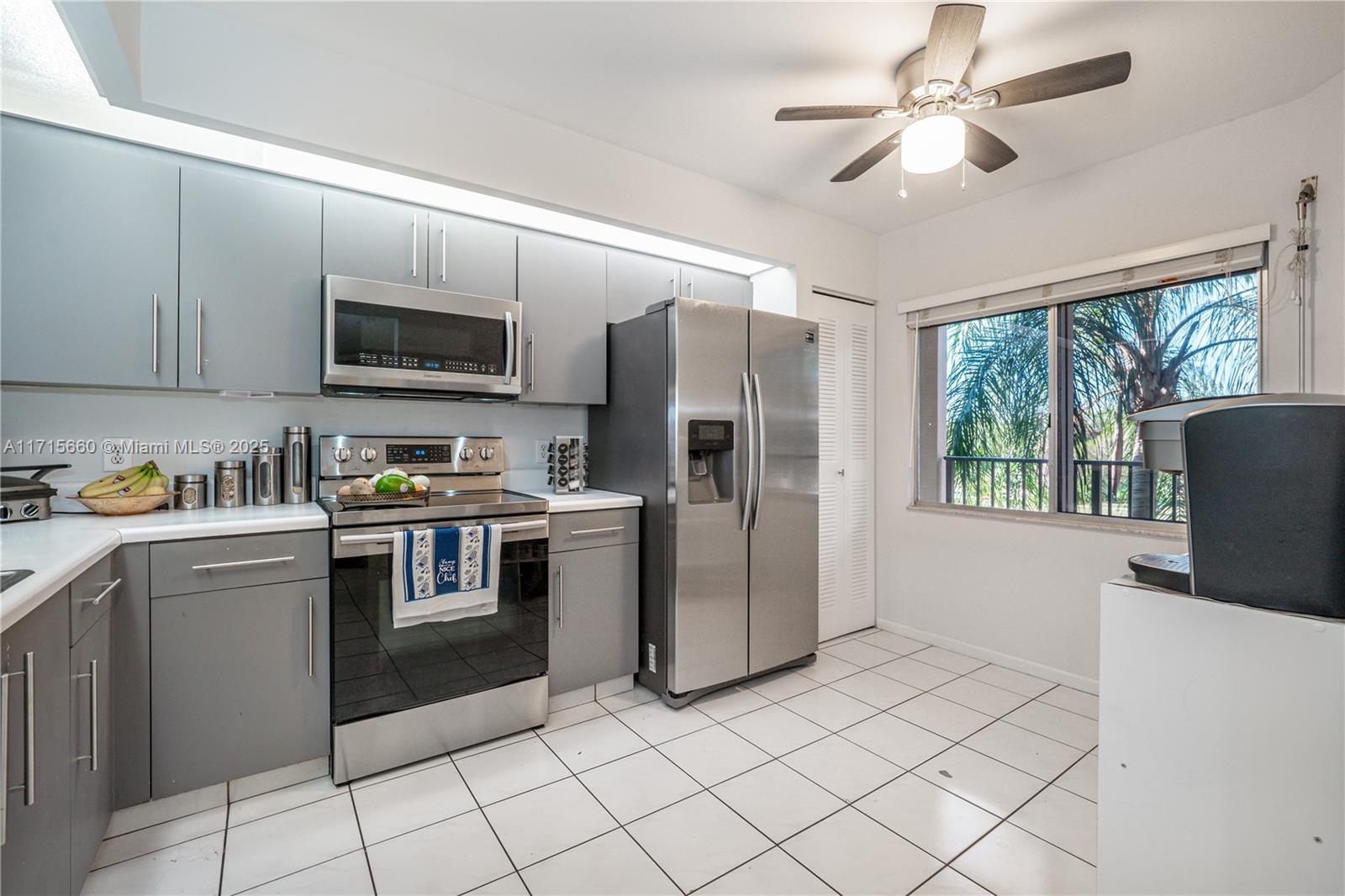 SUFFOLK AT CENTURY VILLAG - Residential