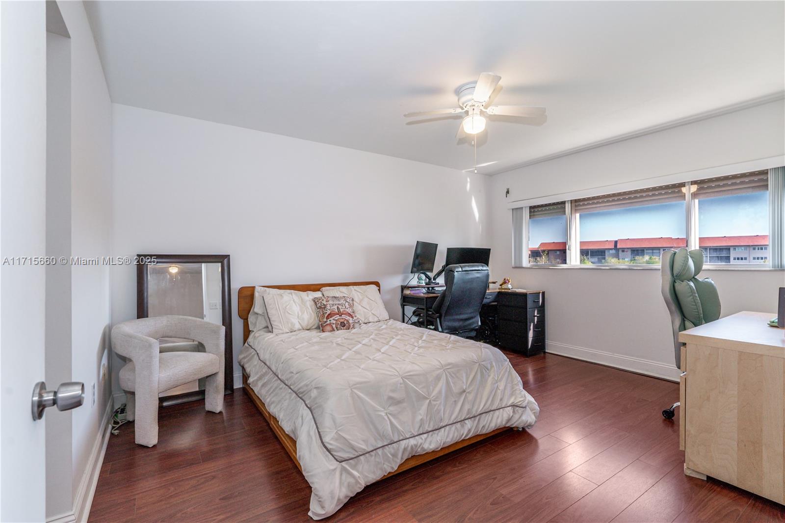 SUFFOLK AT CENTURY VILLAG - Residential