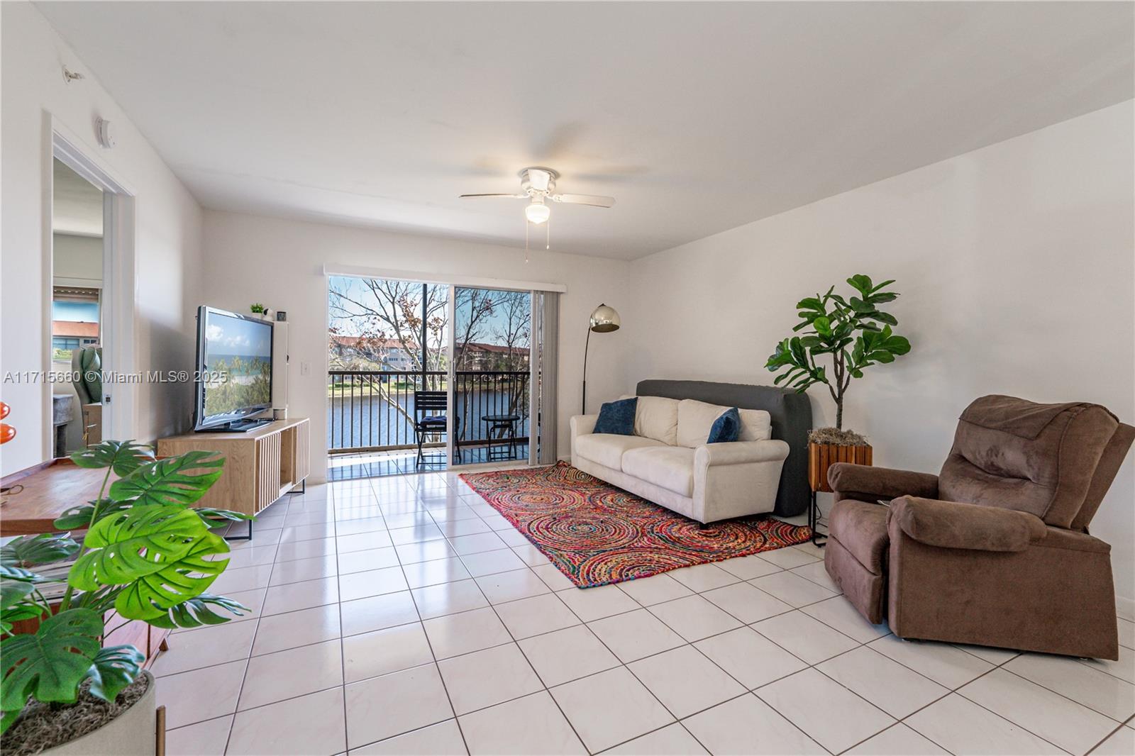 SUFFOLK AT CENTURY VILLAG - Residential
