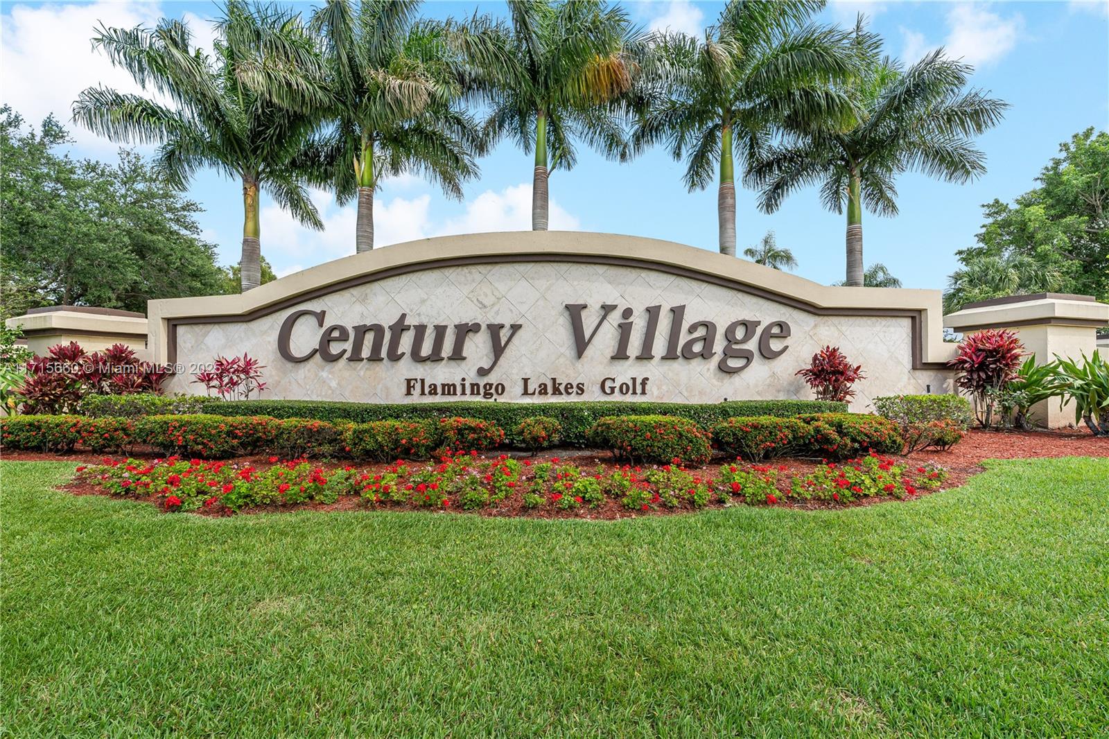 SUFFOLK AT CENTURY VILLAG - Residential