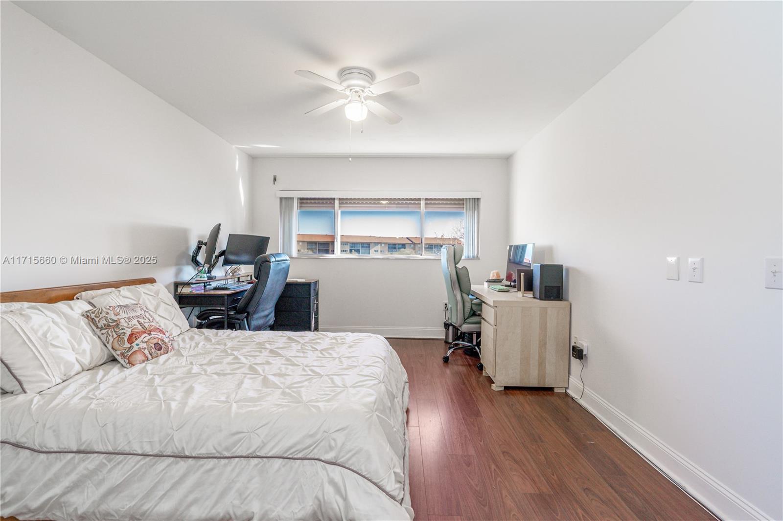 SUFFOLK AT CENTURY VILLAG - Residential