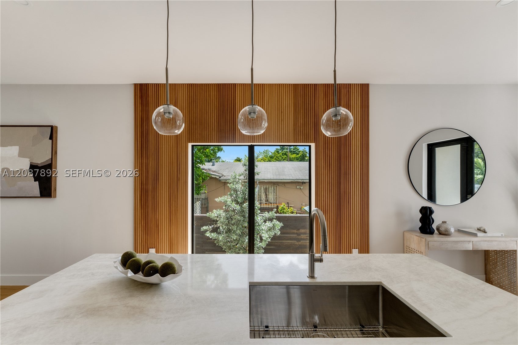 1917 NW 17th ST B, Miami, FL, 33125/$750,000 1 1917 NW 17th ST B