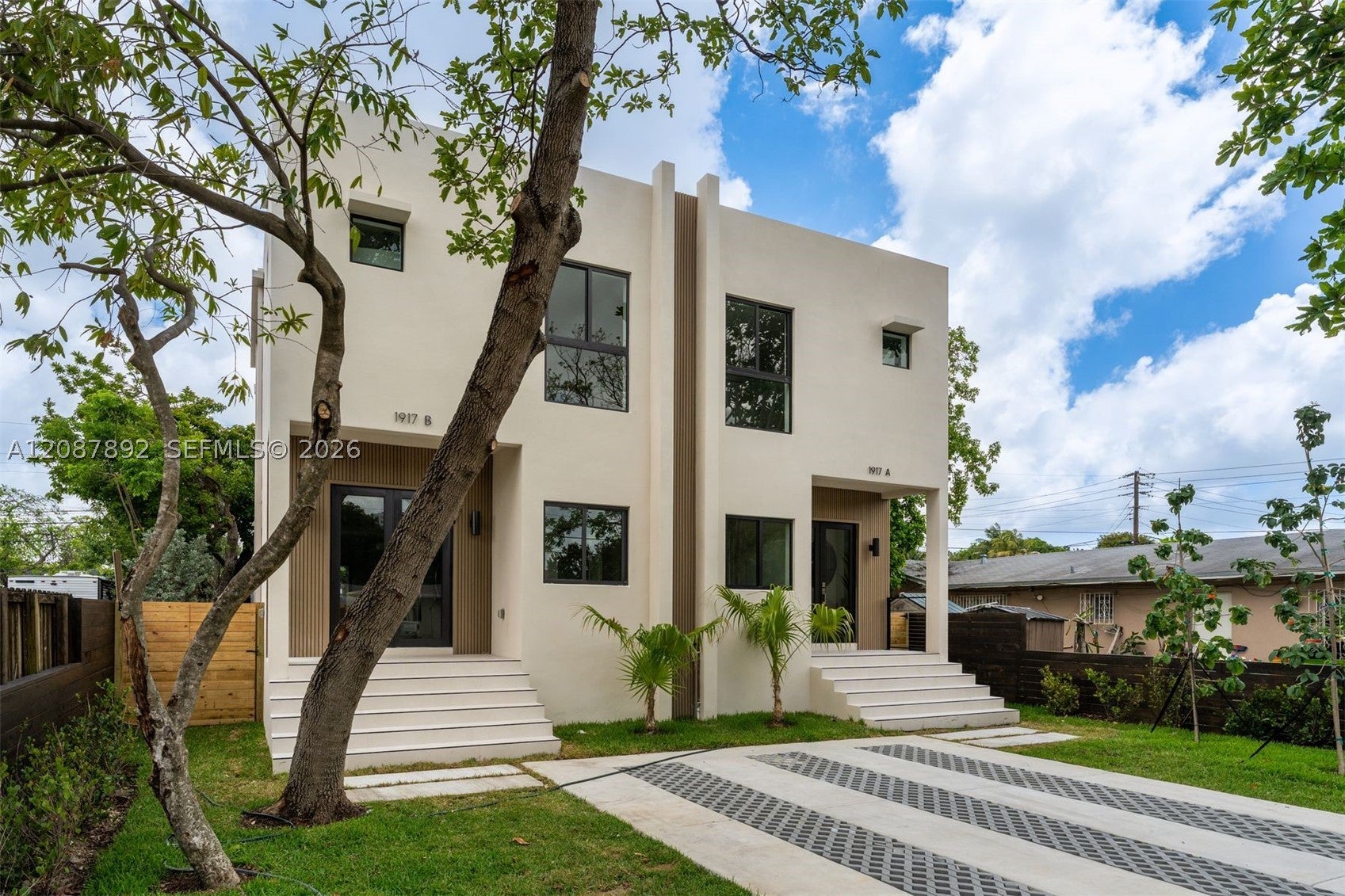 1917 NW 17th ST B, Miami, FL, 33125/$750,000 3 1917 NW 17th ST B