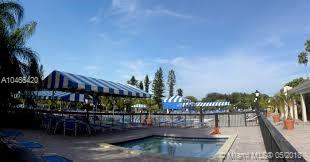 APPLEWOOD VILLAGE 1-D CON - Residential