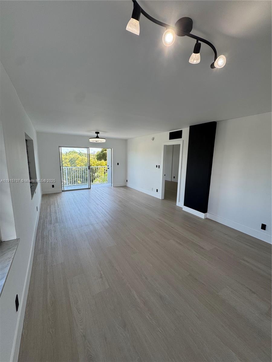 PRINCETON CONDOMINIUM - Residential Lease