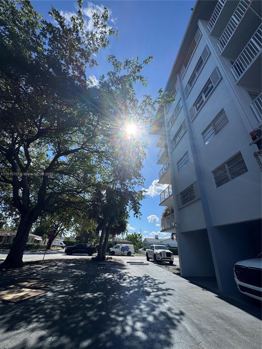 PRINCETON CONDOMINIUM - Residential Lease