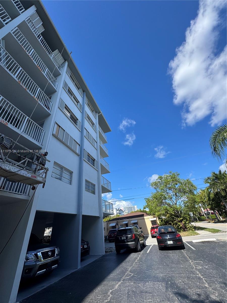 PRINCETON CONDOMINIUM - Residential Lease