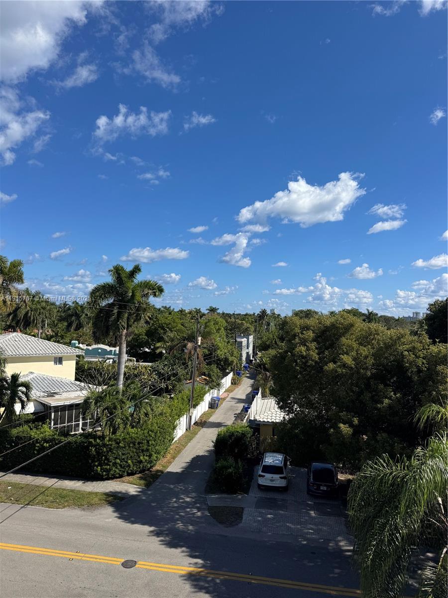 PRINCETON CONDOMINIUM - Residential Lease