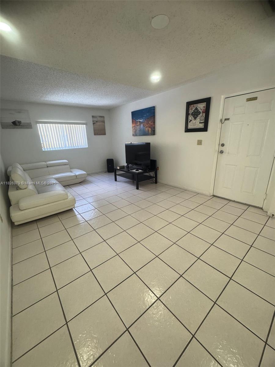 8270 SW 149th Ct 10-210