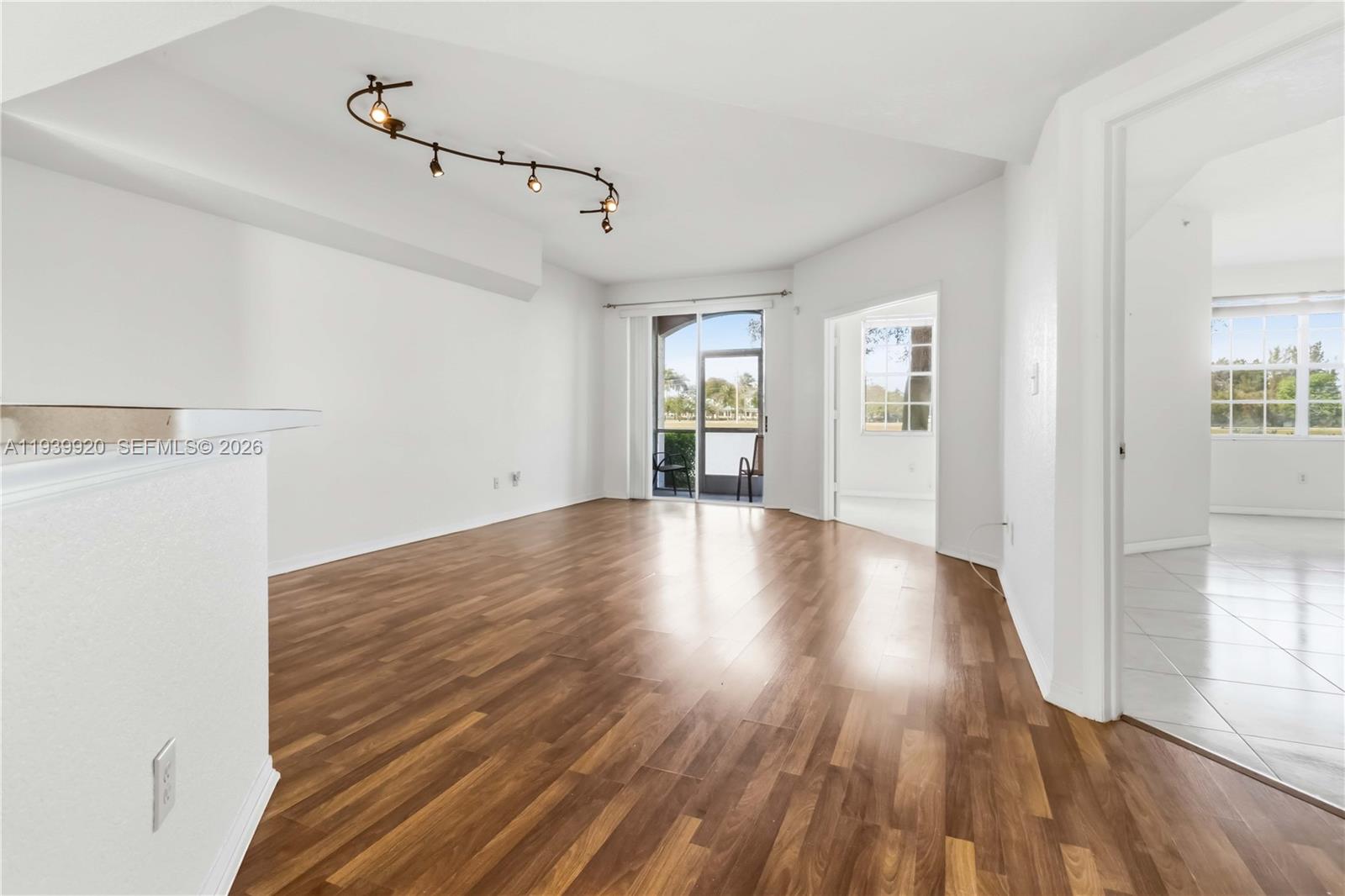 VILLAS DE TUSCANY CONDO - Residential Lease