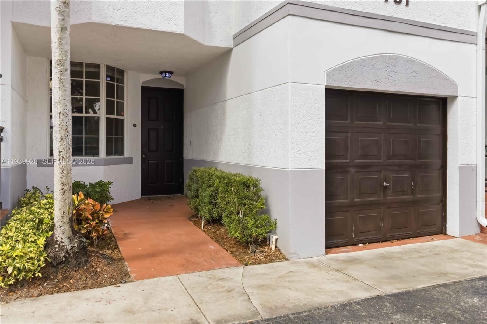 VILLAS DE TUSCANY CONDO - Residential Lease
