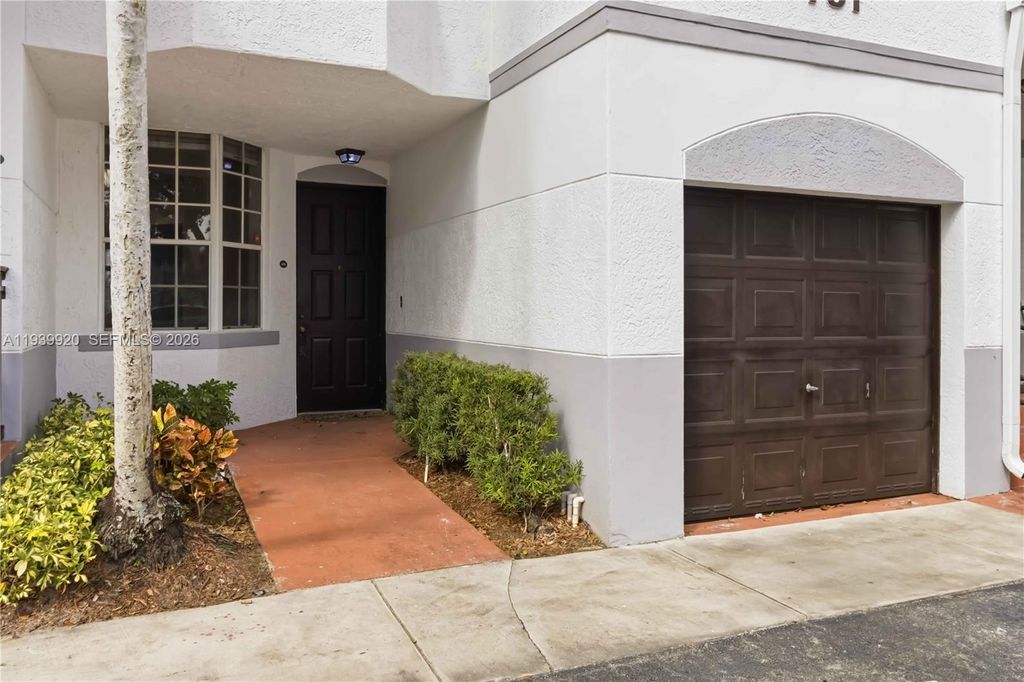 Photo of 751 SW 148th Ave #1008, Sunrise, FL 33325 (MLS # A11939920)