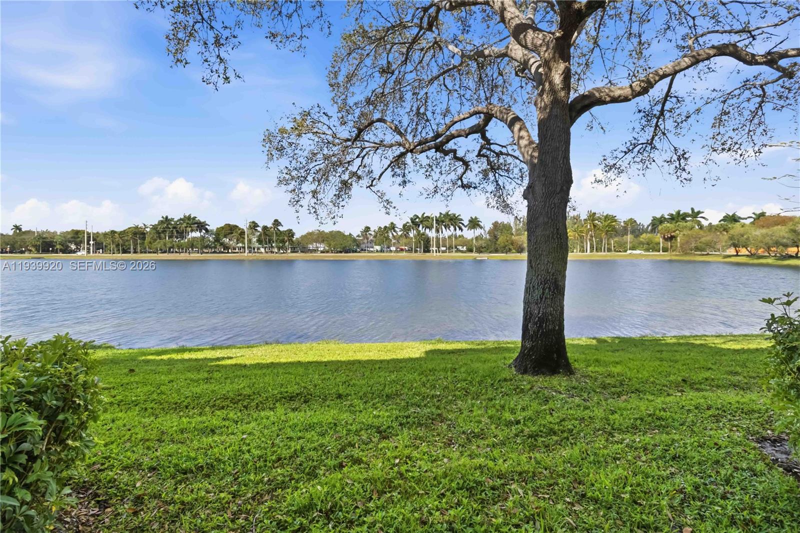 VILLAS DE TUSCANY CONDO - Residential Lease