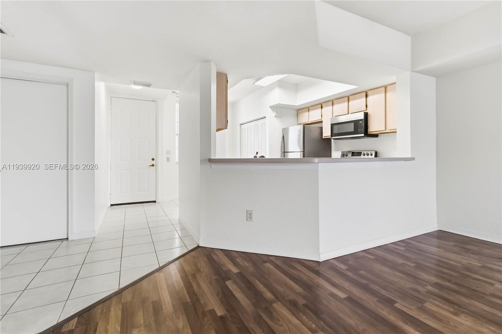 VILLAS DE TUSCANY CONDO - Residential Lease