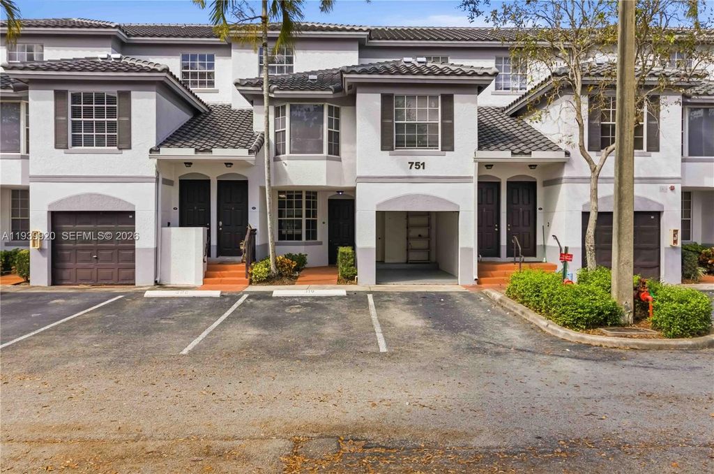 Photo of 751 SW 148th Ave #1008, Sunrise, FL 33325 (MLS # A11939920)