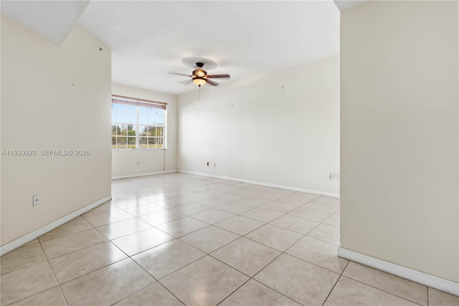 VILLAS DE TUSCANY CONDO - Residential Lease
