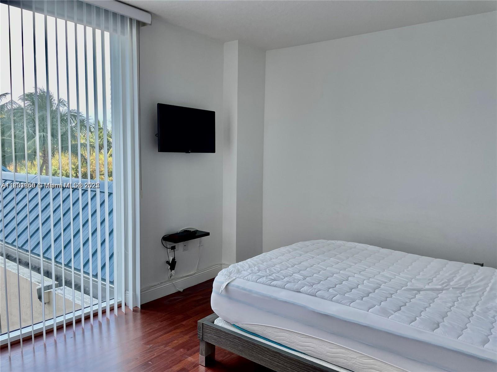 100 HIDDEN BAY CONDO - Residential