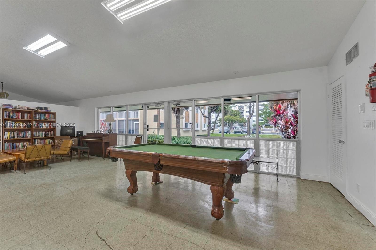 MEADOWBROOK TOWERS CONDO - Residential