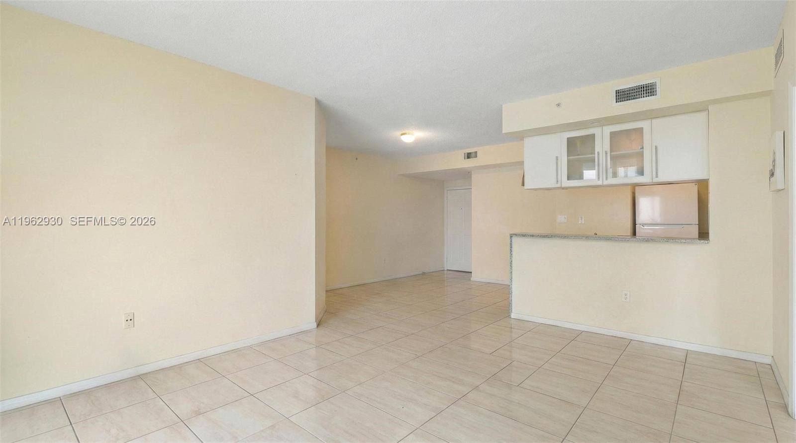 1800 BISCAYNE PLAZA CONDO - Residential