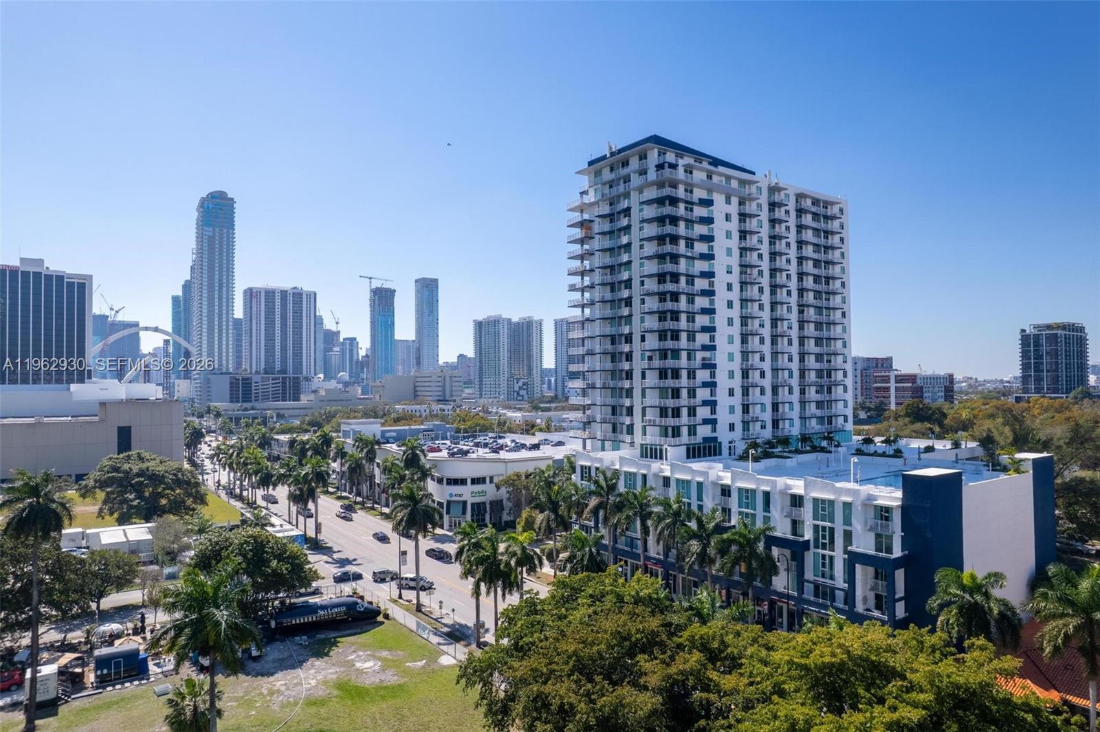 1800 BISCAYNE PLAZA CONDO - Residential