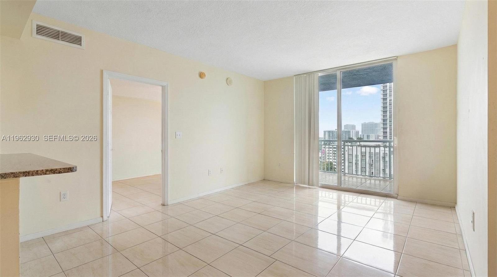 1800 BISCAYNE PLAZA CONDO - Residential