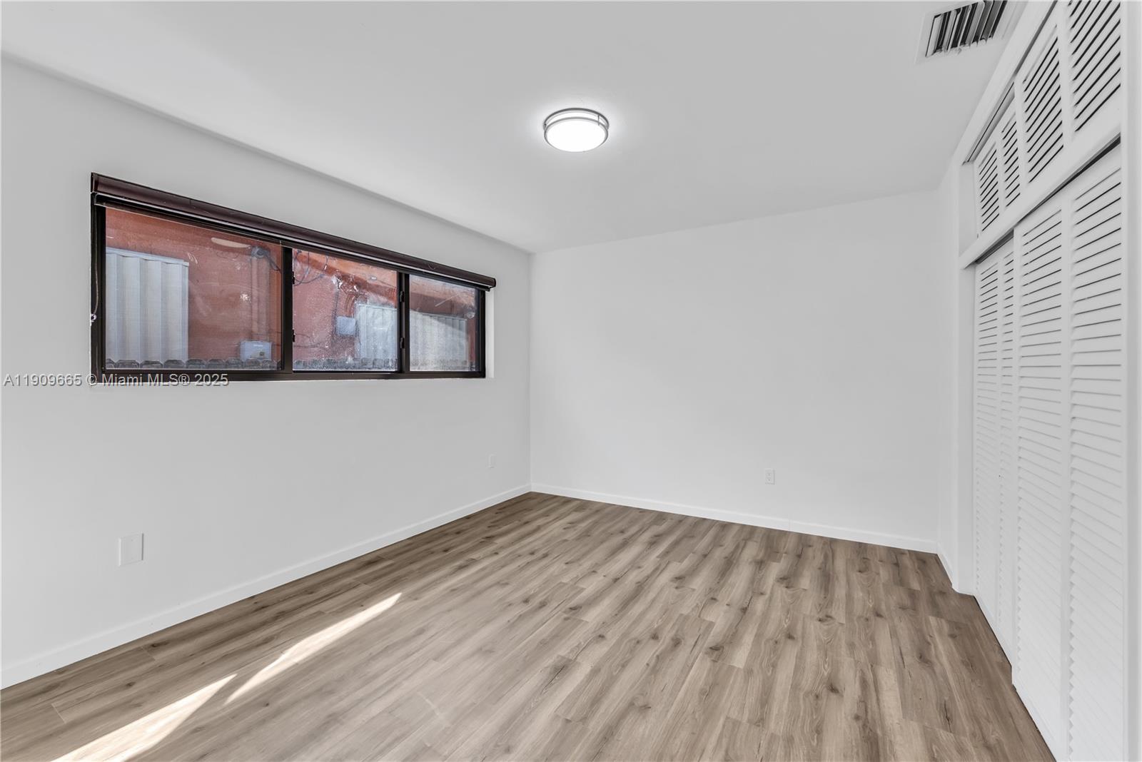 THE TROPICS AMD - Residential