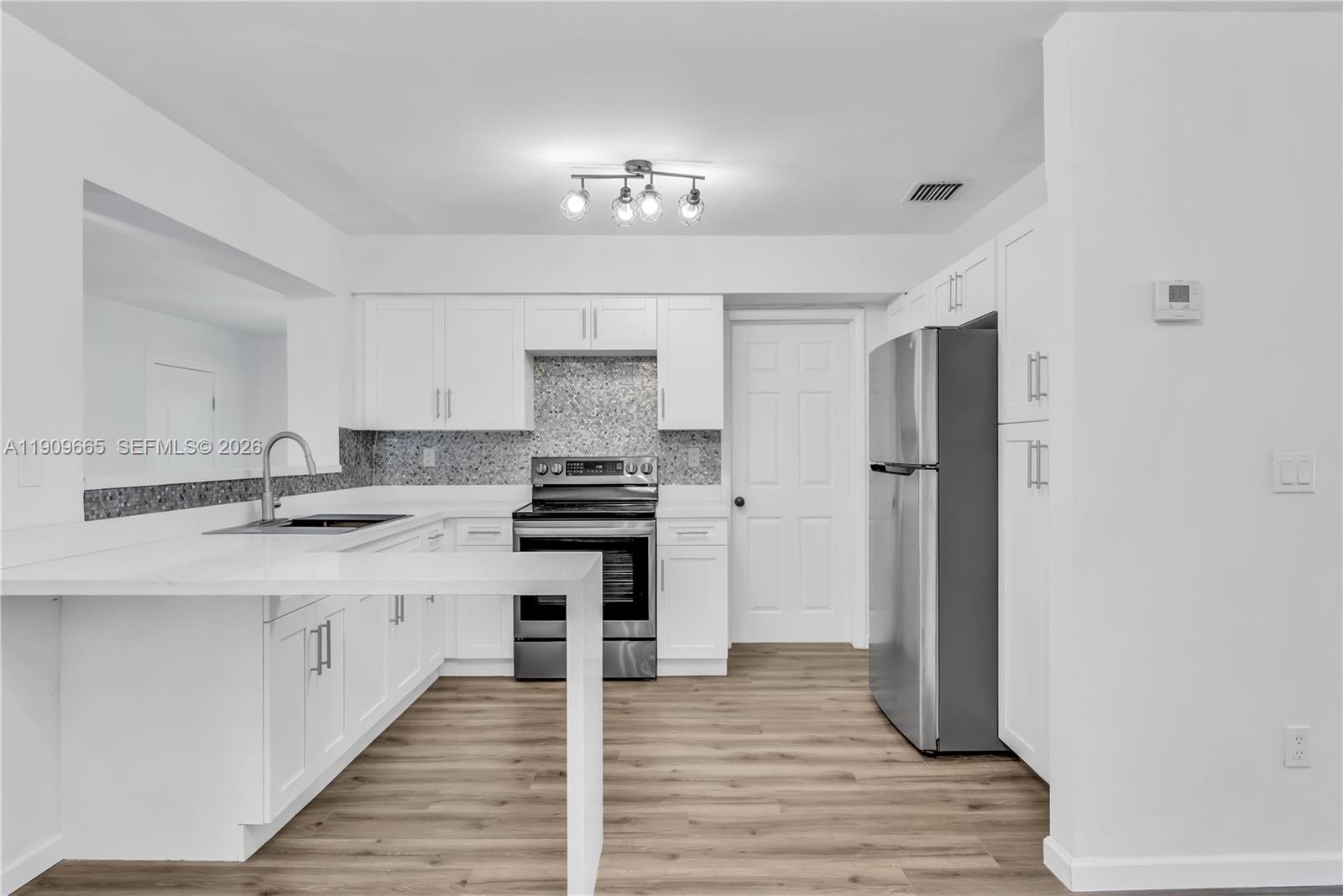 THE TROPICS AMD - Residential