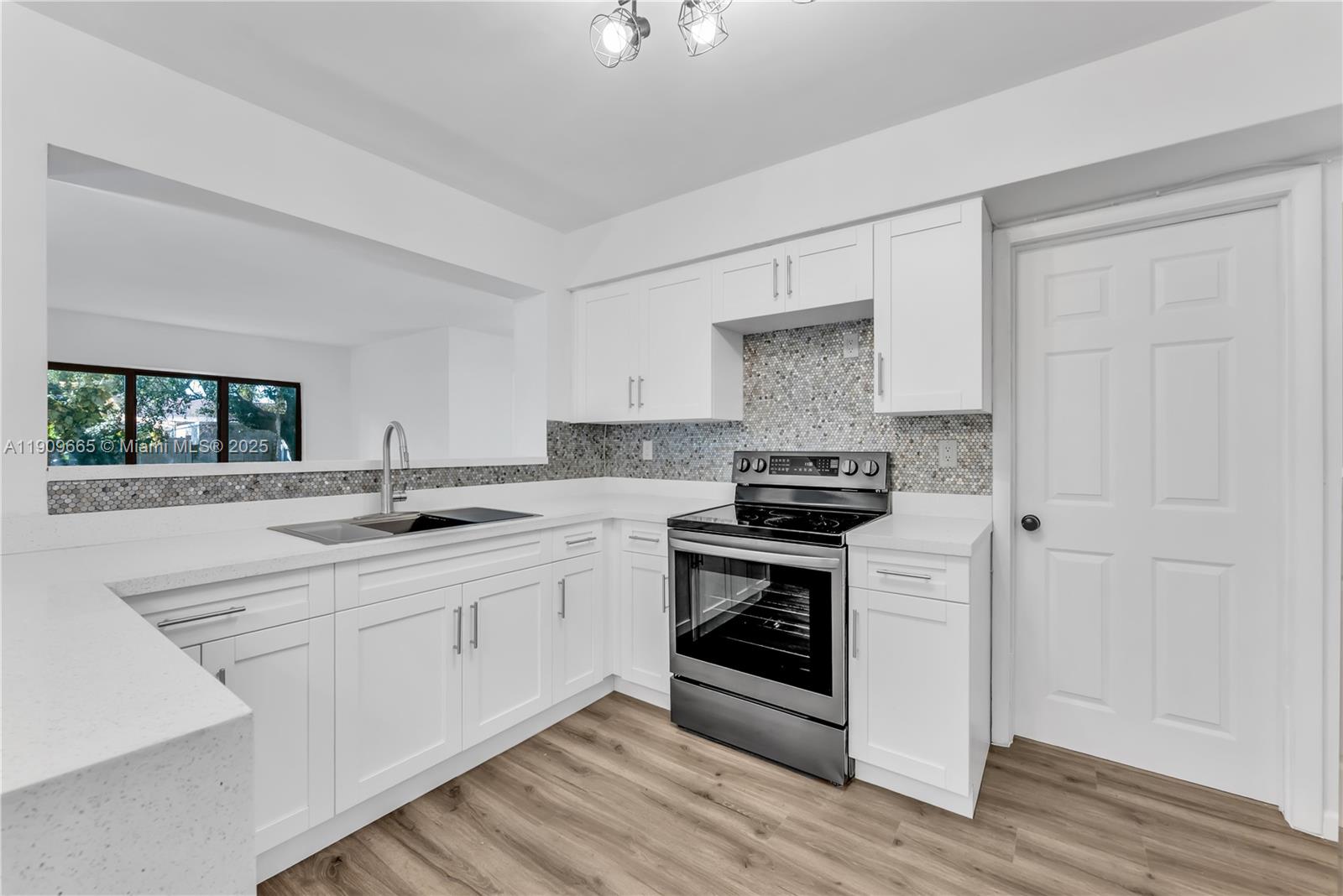 THE TROPICS AMD - Residential