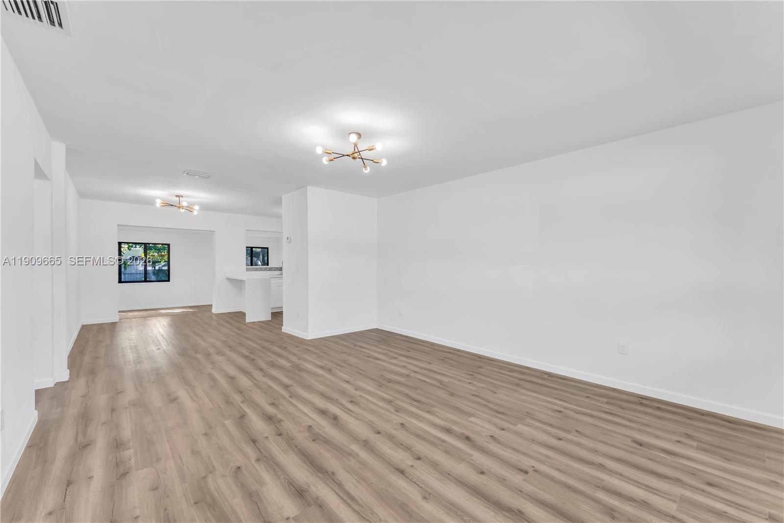 THE TROPICS AMD - Residential