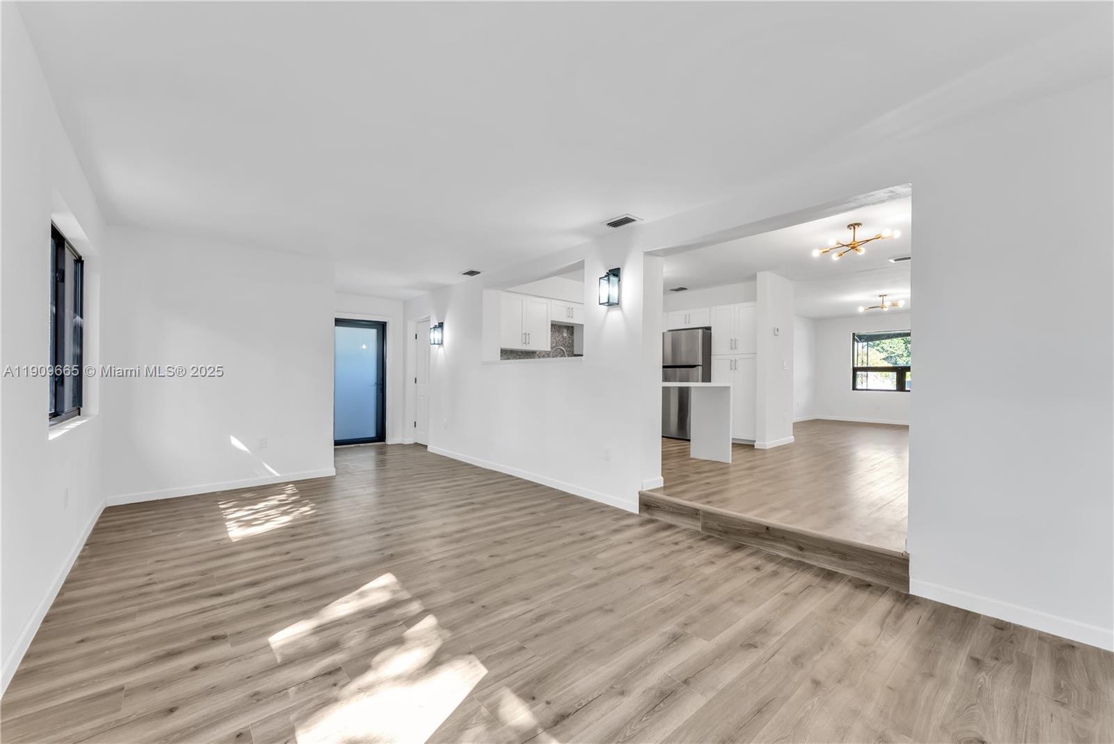 THE TROPICS AMD - Residential