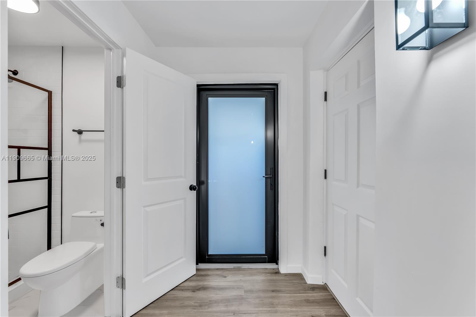 THE TROPICS AMD - Residential