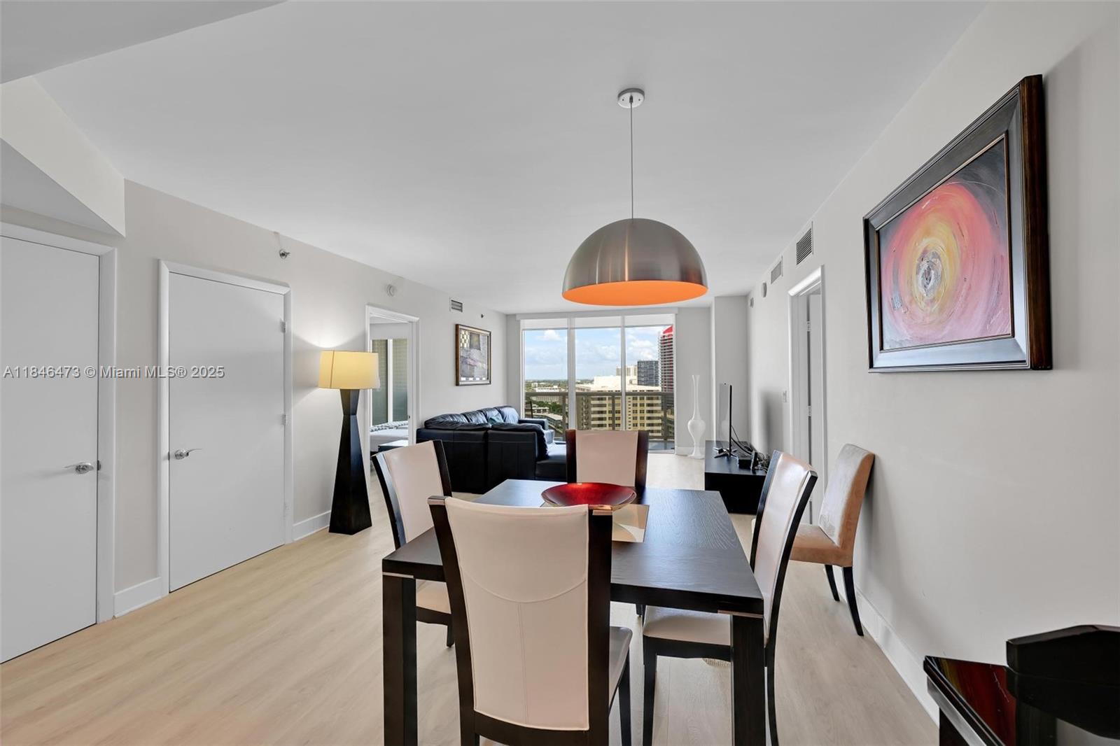 BEACH CLUB CONDO - Residential Lease