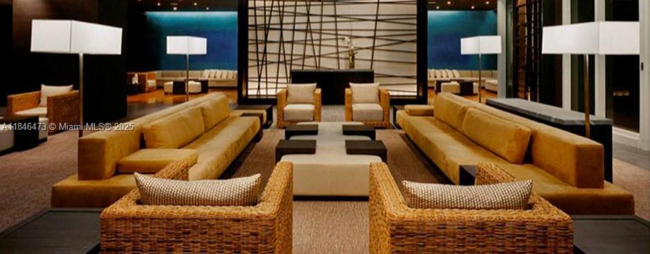 BEACH CLUB CONDO - Residential Lease