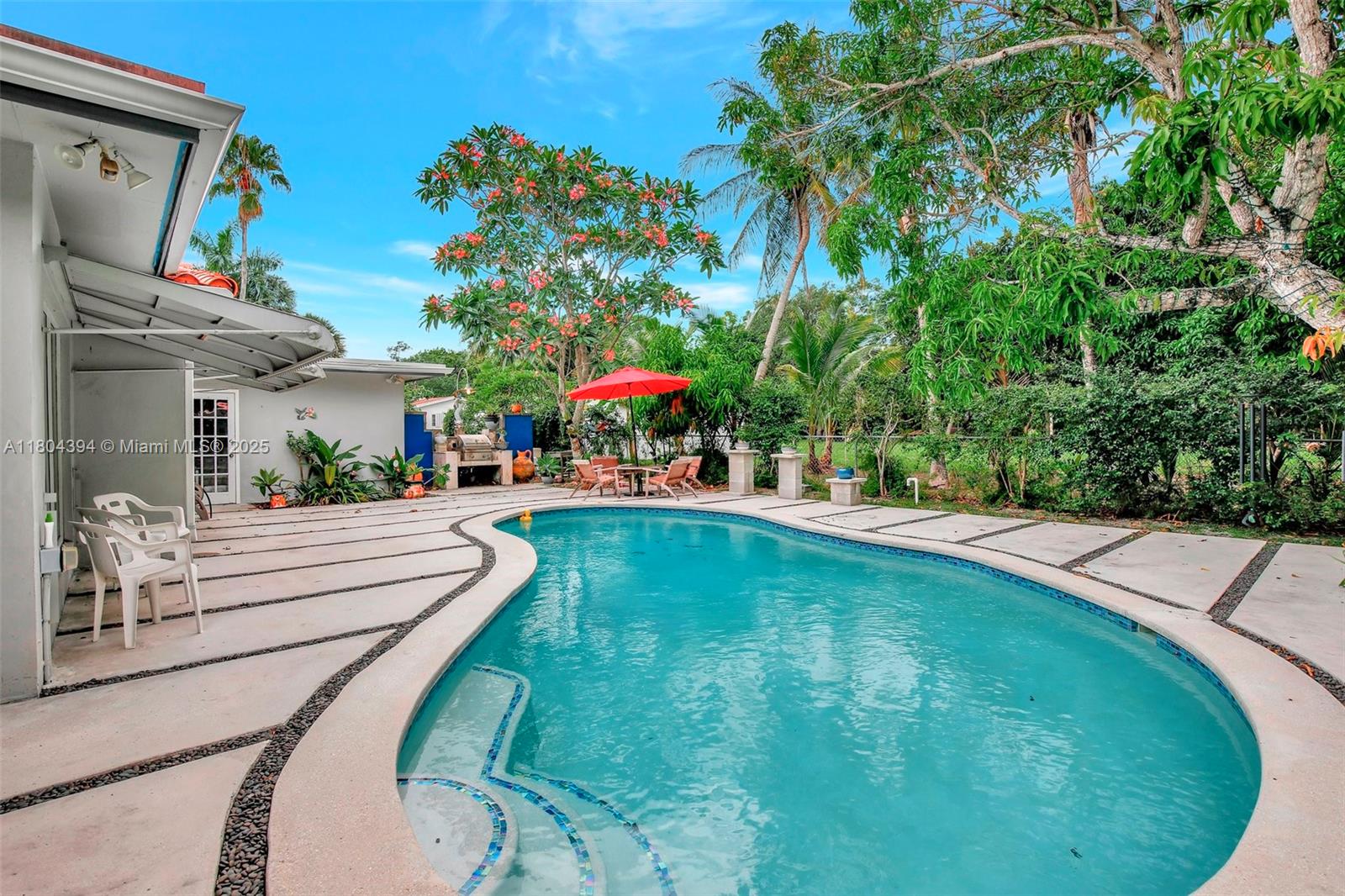 PLANTATION GARDENS 1ST SE - Residential