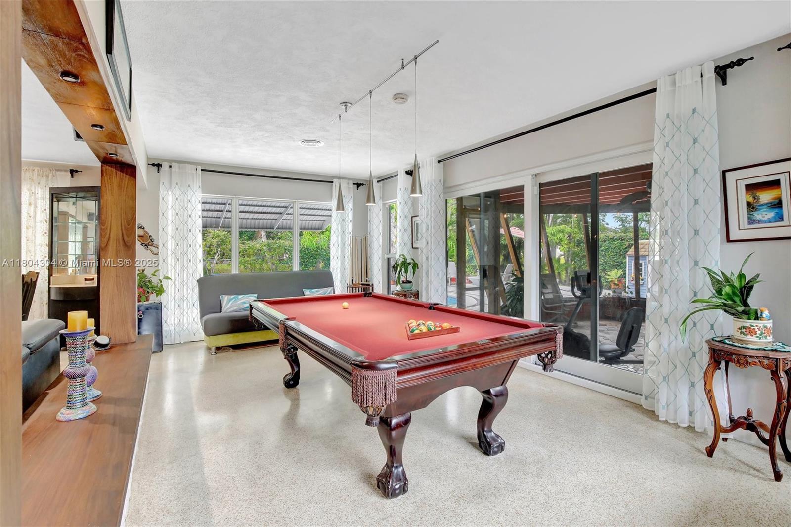 PLANTATION GARDENS 1ST SE - Residential