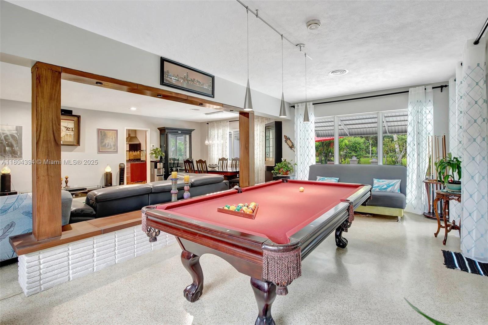 PLANTATION GARDENS 1ST SE - Residential