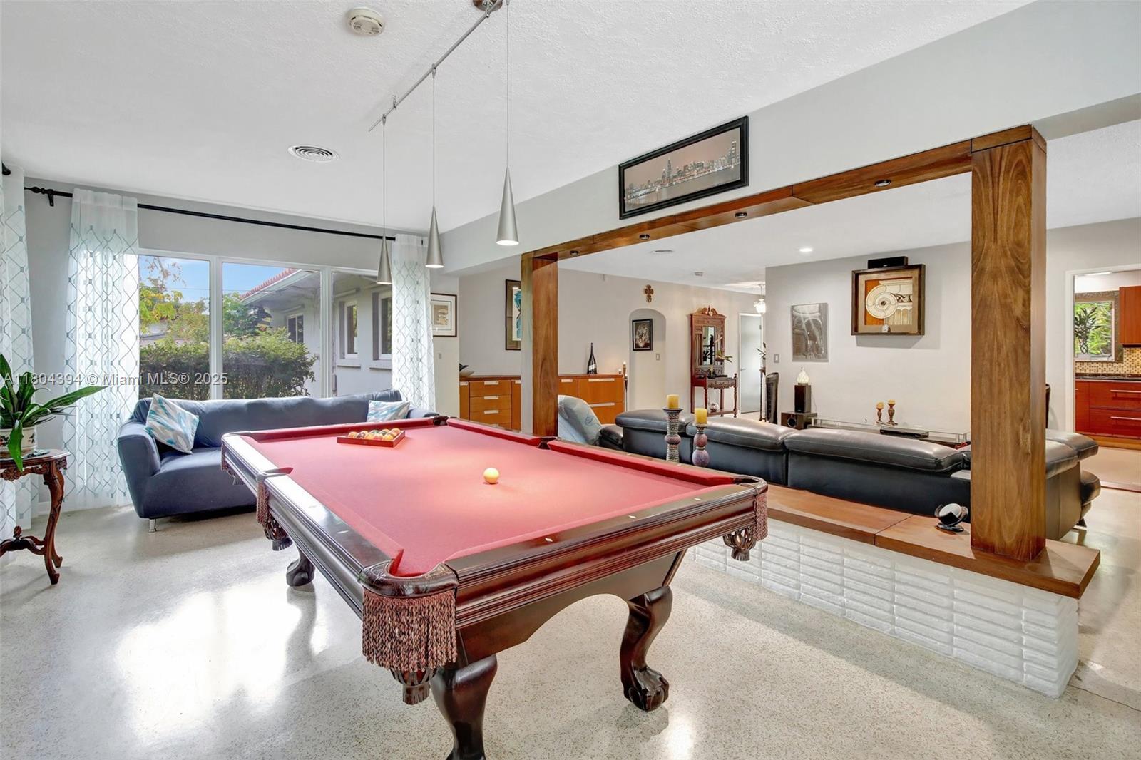 PLANTATION GARDENS 1ST SE - Residential