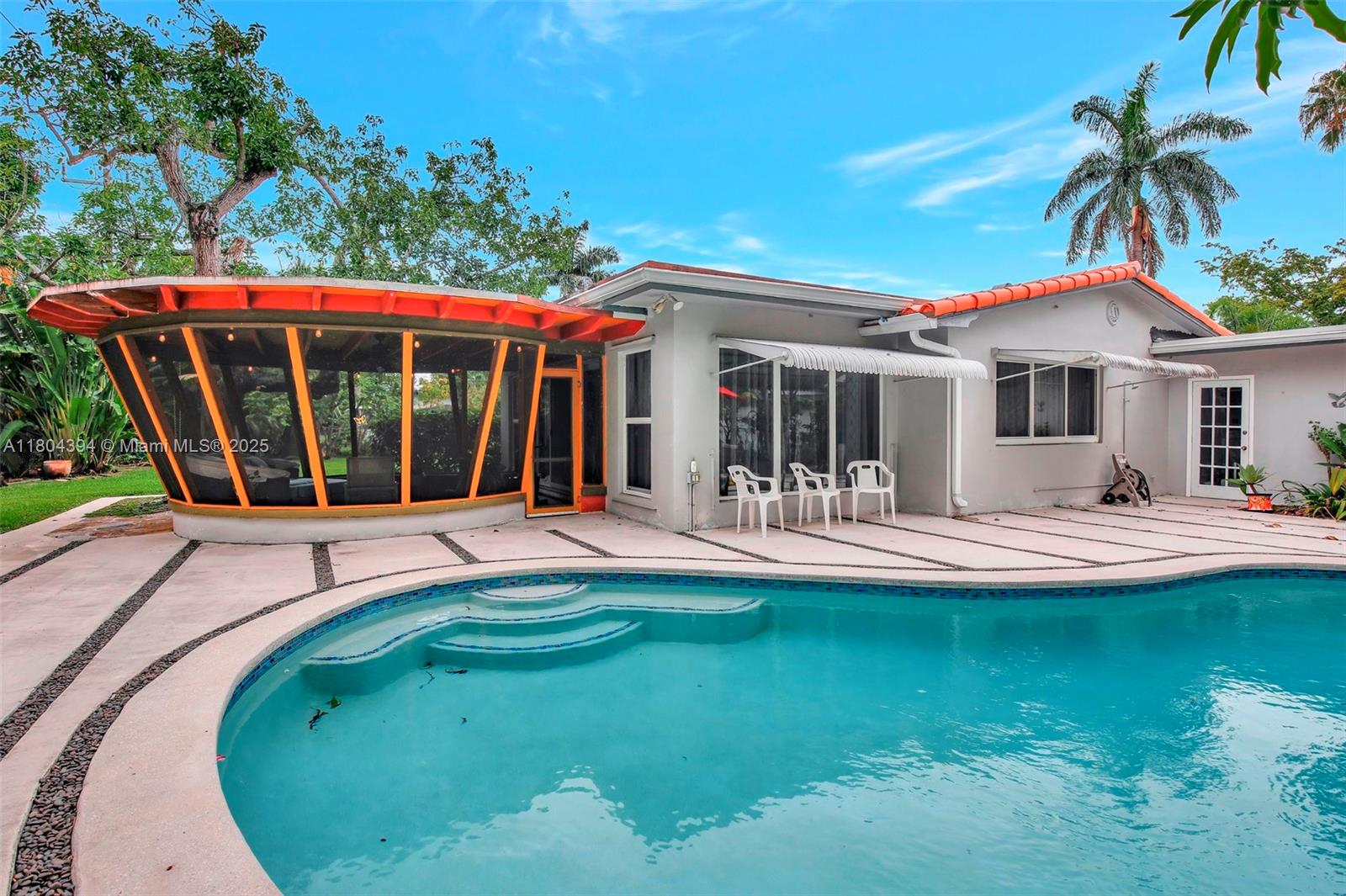 PLANTATION GARDENS 1ST SE - Residential