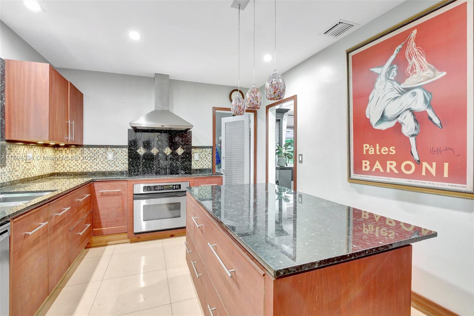 PLANTATION GARDENS 1ST SE - Residential