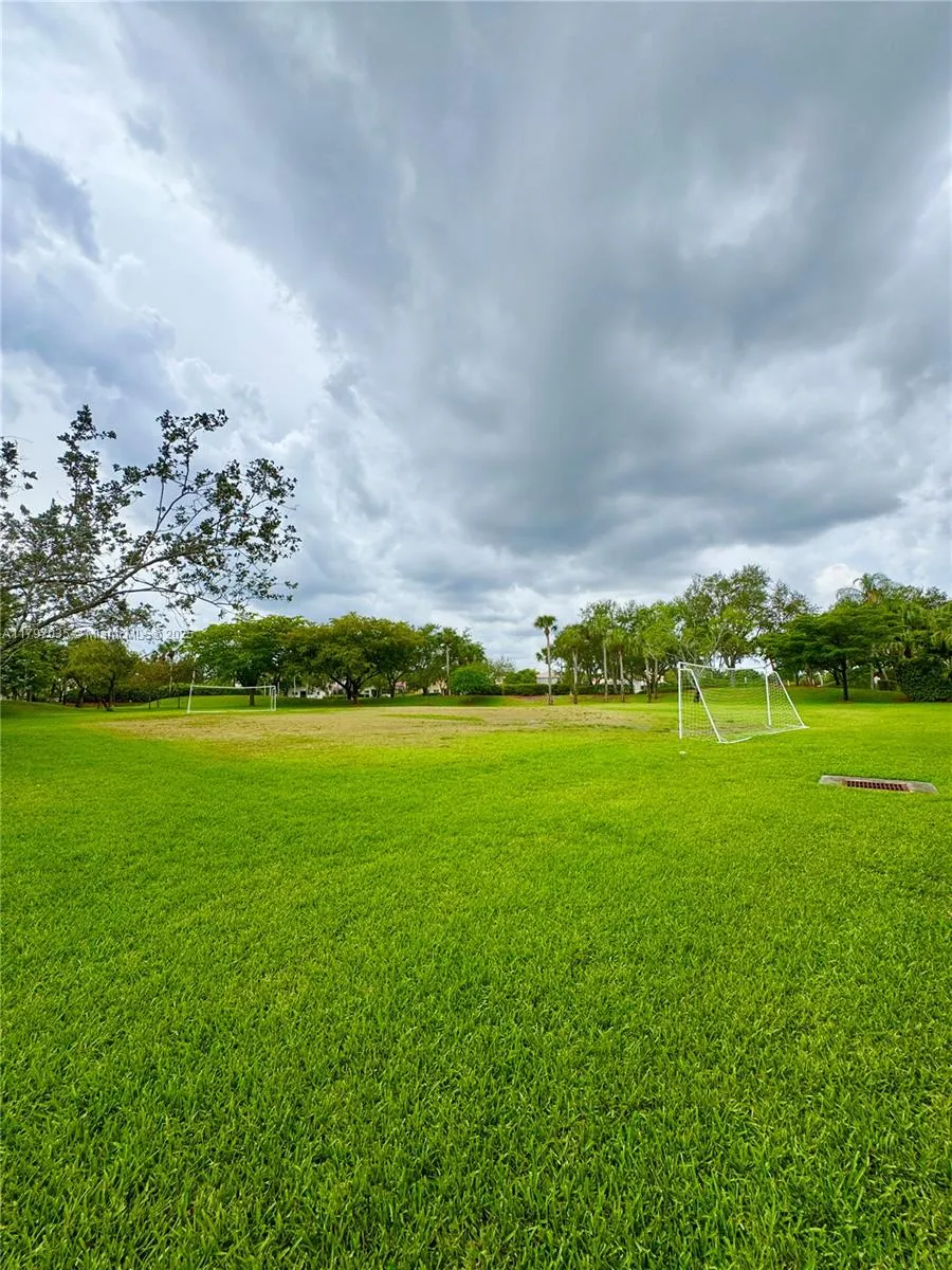 Pembroke Pines, Florida 33028, United States, 4 Bedrooms Bedrooms, ,3 BathroomsBathrooms,Residential,Active,123192