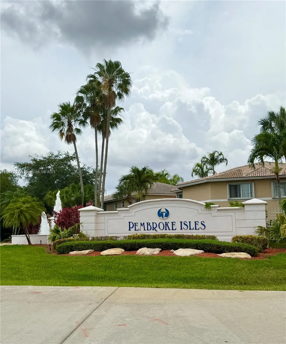 Pembroke Pines, Florida 33028, United States, 4 Bedrooms Bedrooms, ,3 BathroomsBathrooms,Residential,Active,123192