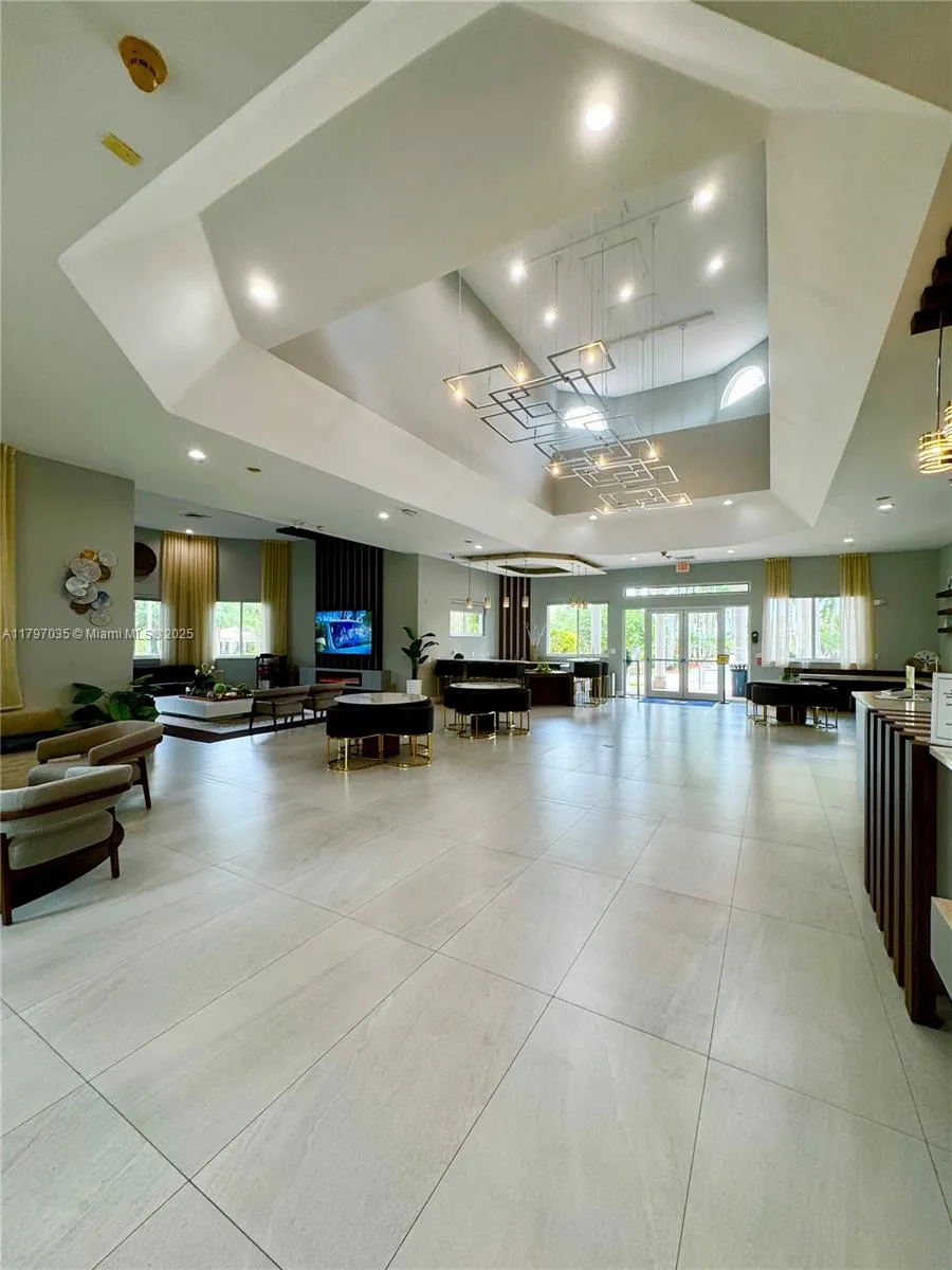 Pembroke Pines, Florida 33028, United States, 4 Bedrooms Bedrooms, ,3 BathroomsBathrooms,Residential,Active,123192