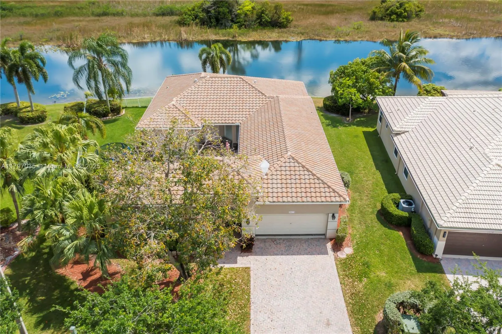 Pembroke Pines, Florida 33028, United States, 4 Bedrooms Bedrooms, ,3 BathroomsBathrooms,Residential,Active,123192