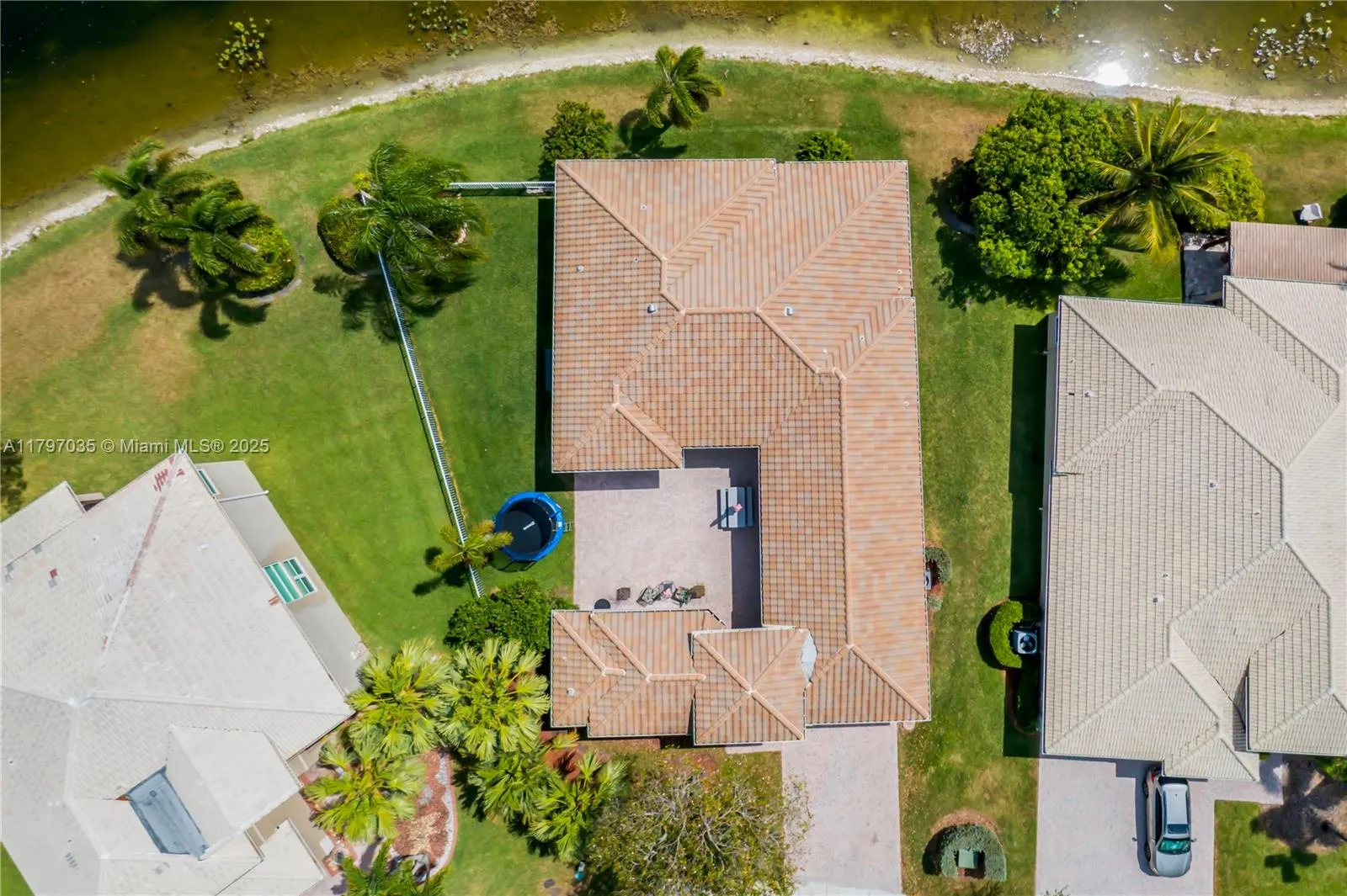 Pembroke Pines, Florida 33028, United States, 4 Bedrooms Bedrooms, ,3 BathroomsBathrooms,Residential,Active,123192