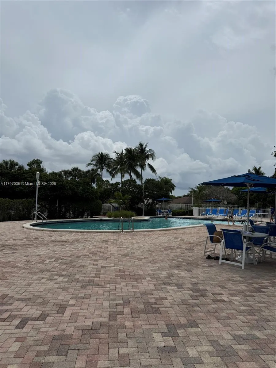 Pembroke Pines, Florida 33028, United States, 4 Bedrooms Bedrooms, ,3 BathroomsBathrooms,Residential,Active,123192