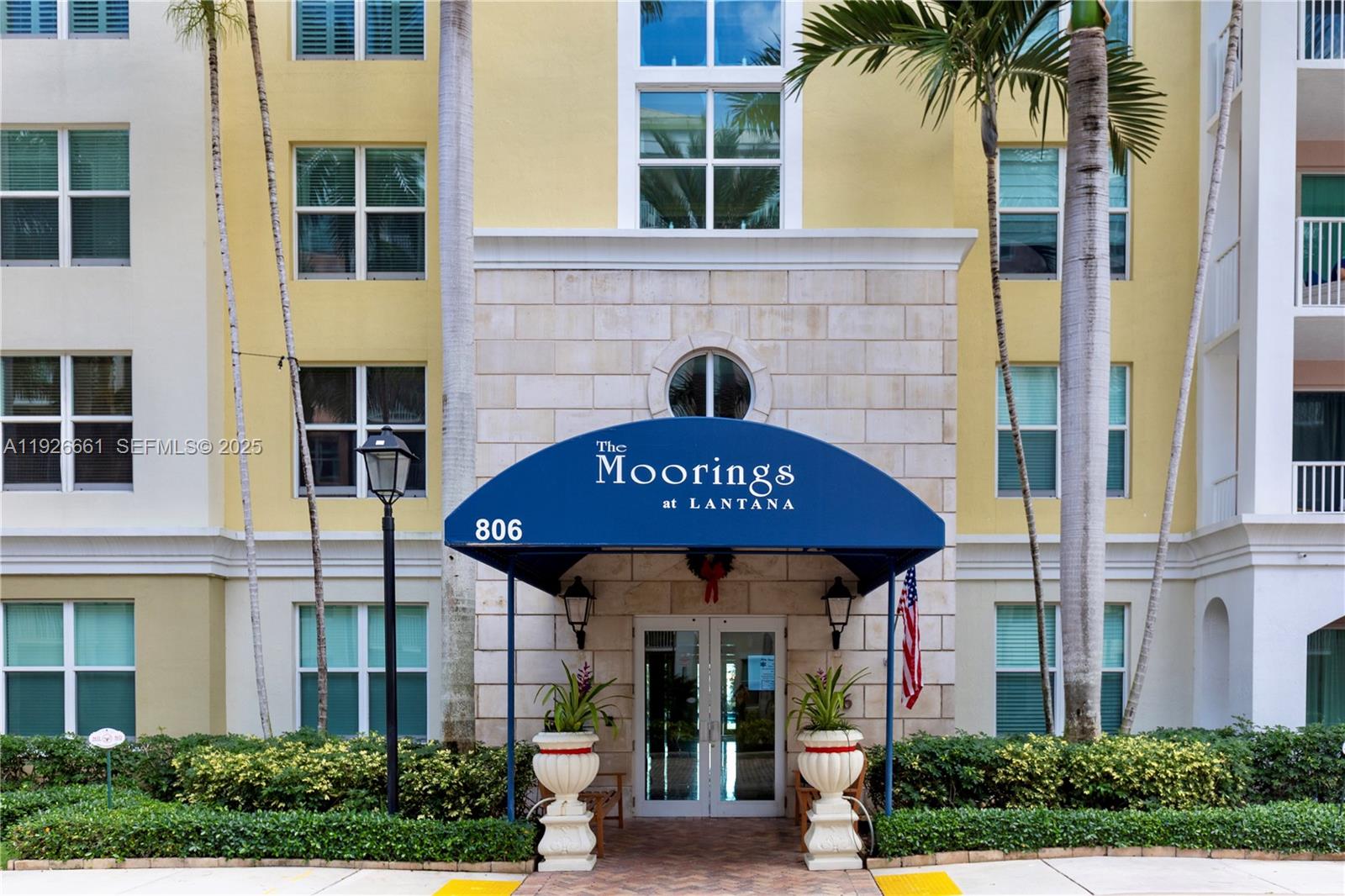 MOORINGS AT LANTANA CONDO - Residential