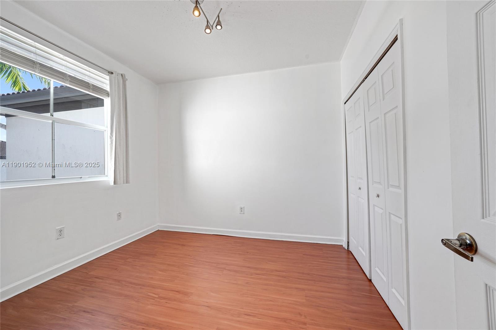 DORAL ISLES NORTH SEC TWO - Residential