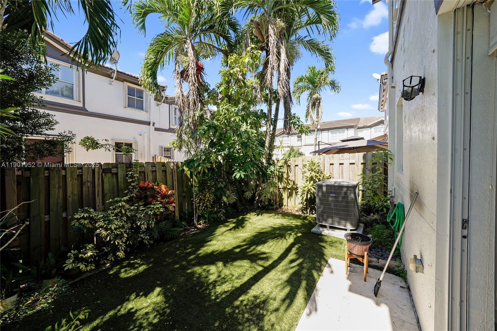 DORAL ISLES NORTH SEC TWO - Residential